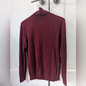 Uniqlo. 100% wool turtleneck. Size M